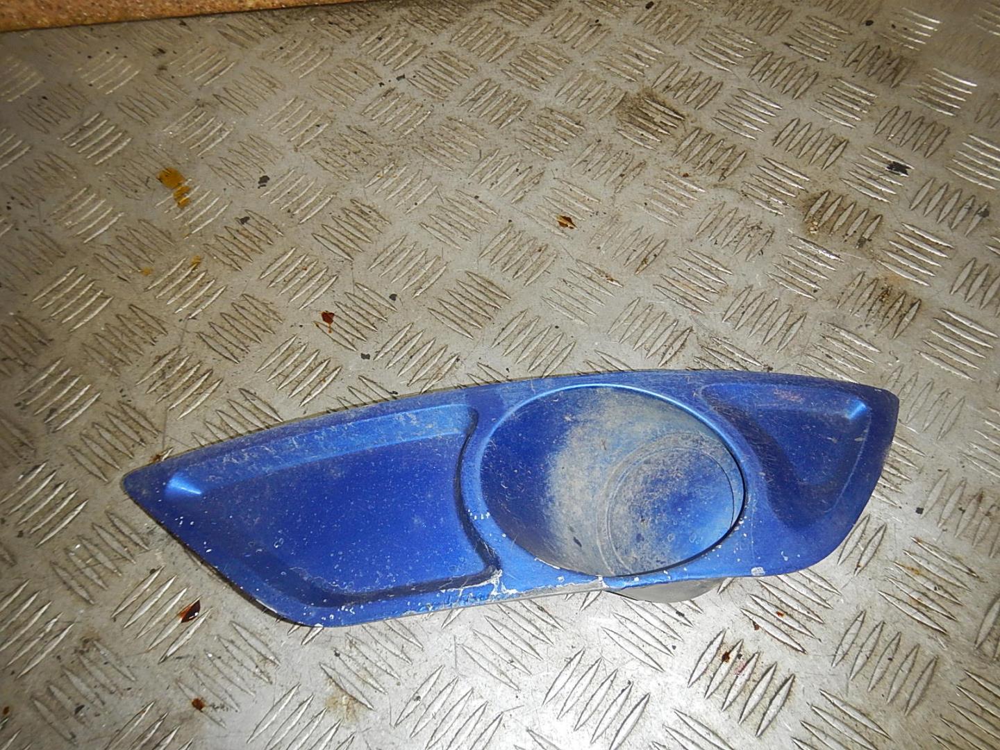 Решетка в бампер левая