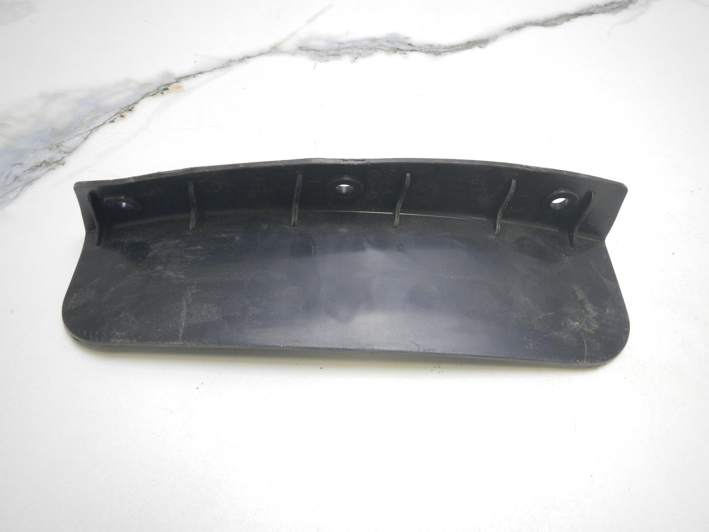 Брызговик передний левый