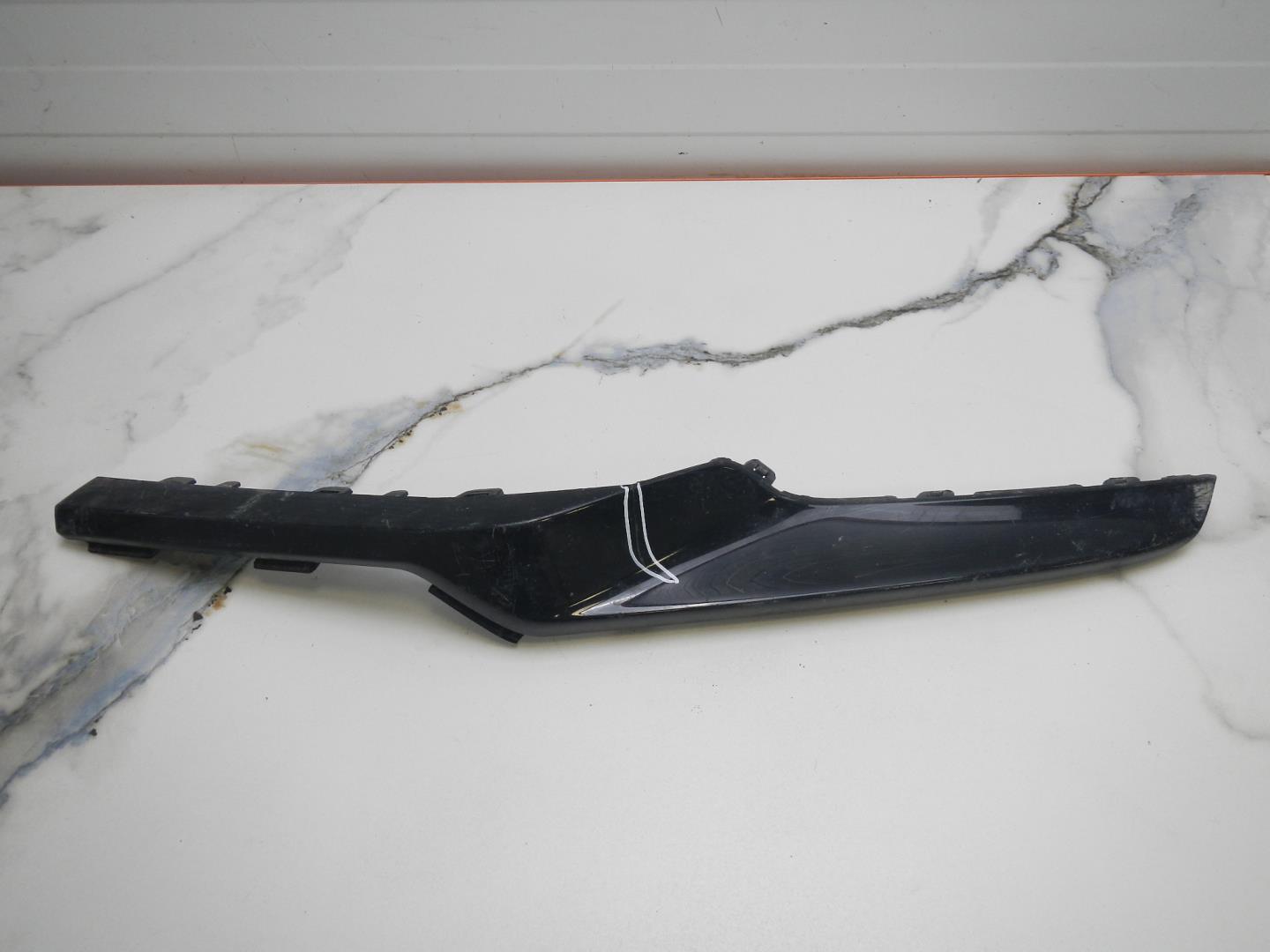 Накладка переднего бампера правая