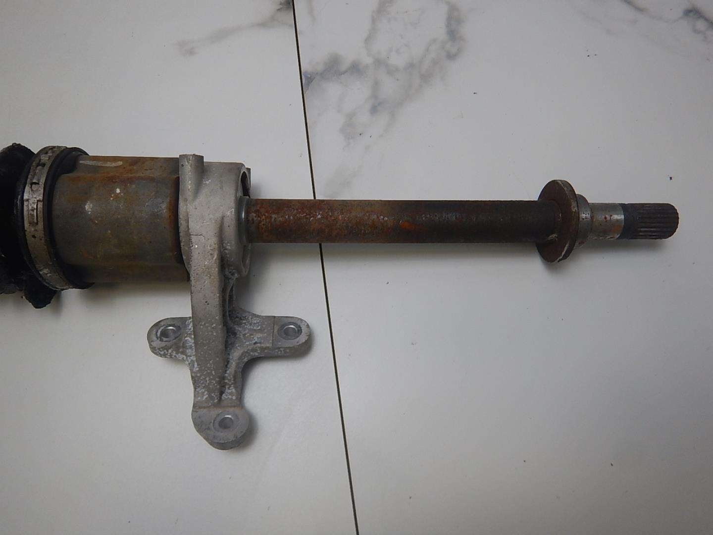 Полуось передняя правая