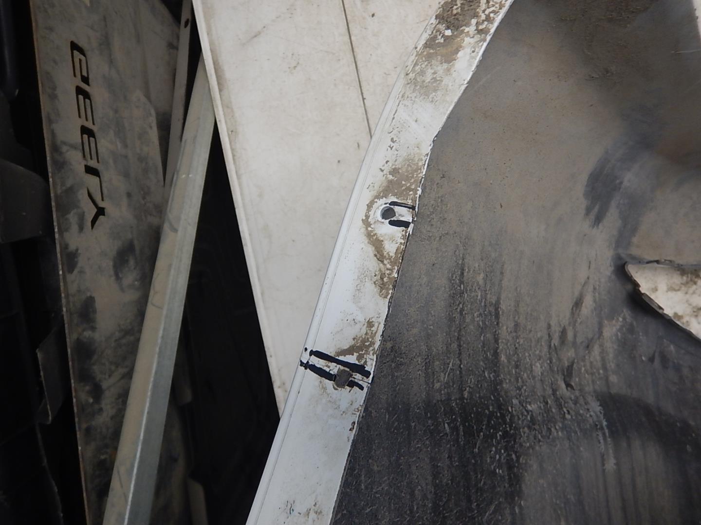 Бампер задний