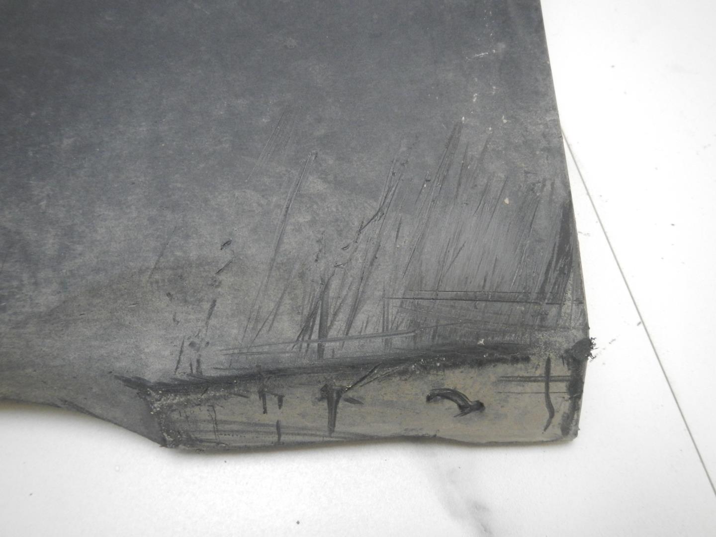 Молдинг задней левой двери