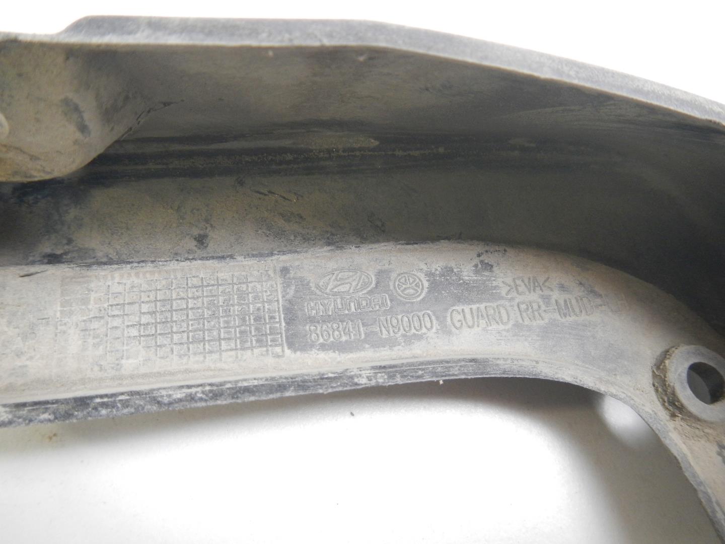 Брызговик задний левый