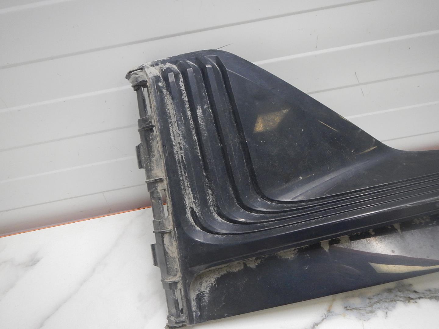 Решетка в бампер правая