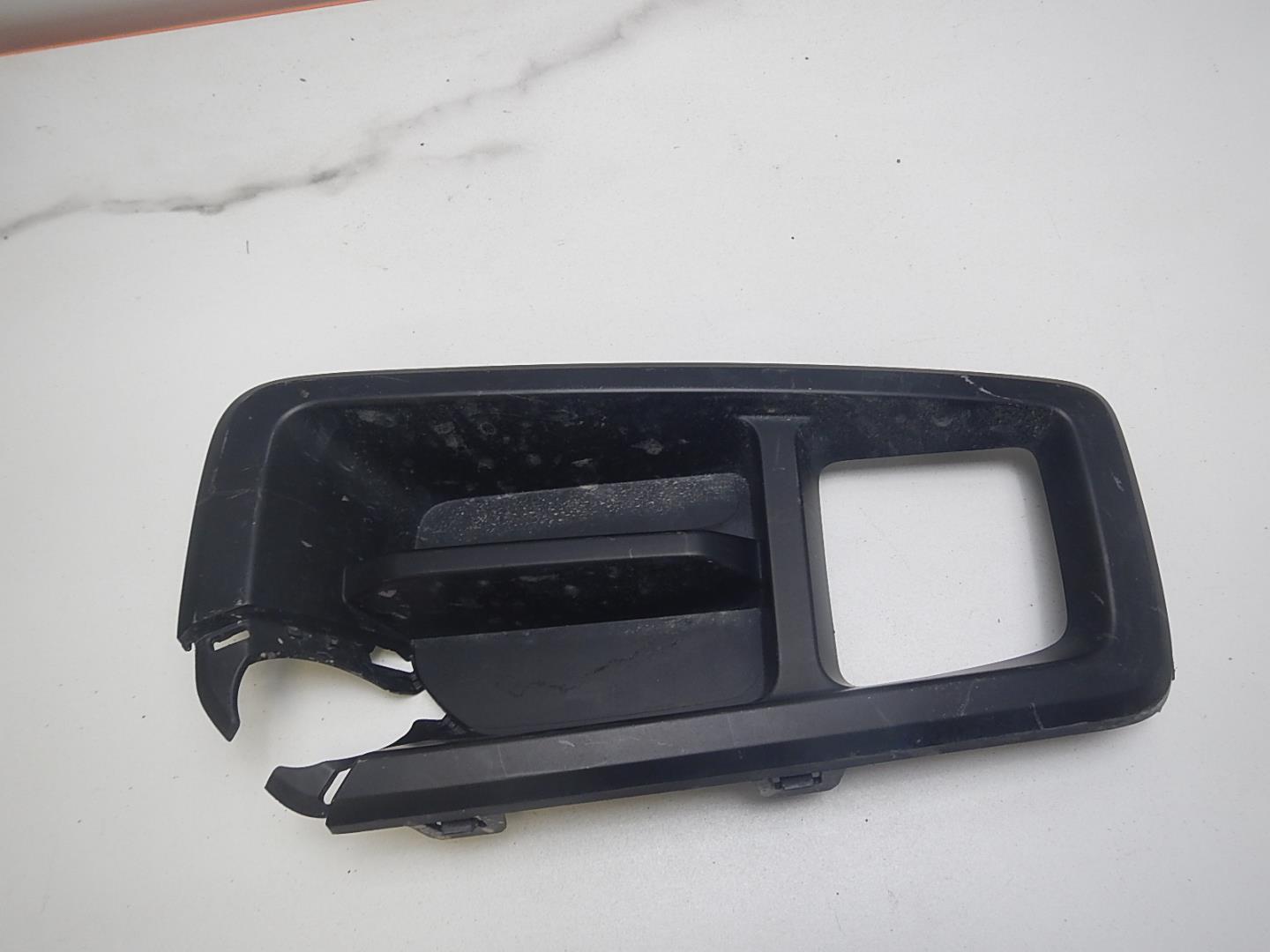 Накладка заднего бампера правая