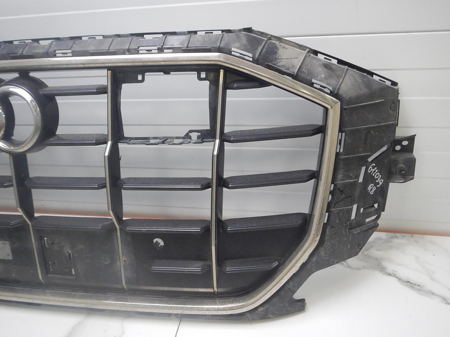 Решетка радиатора