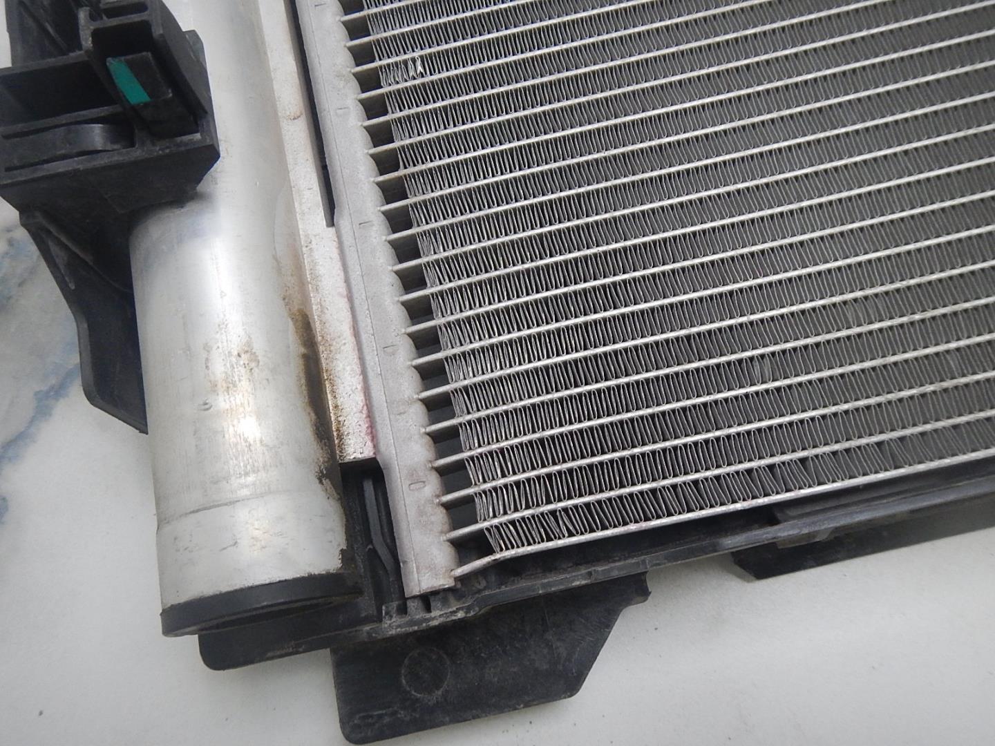 Радиатор кондиционера / конденсер