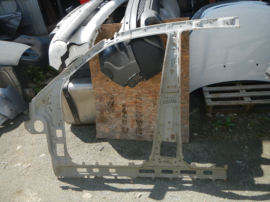 Кузовной элемент