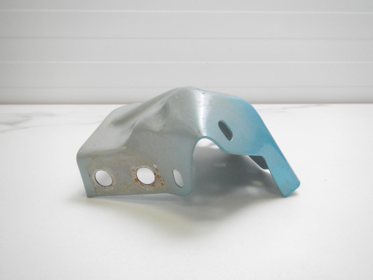 Кронштейн крепления крыла