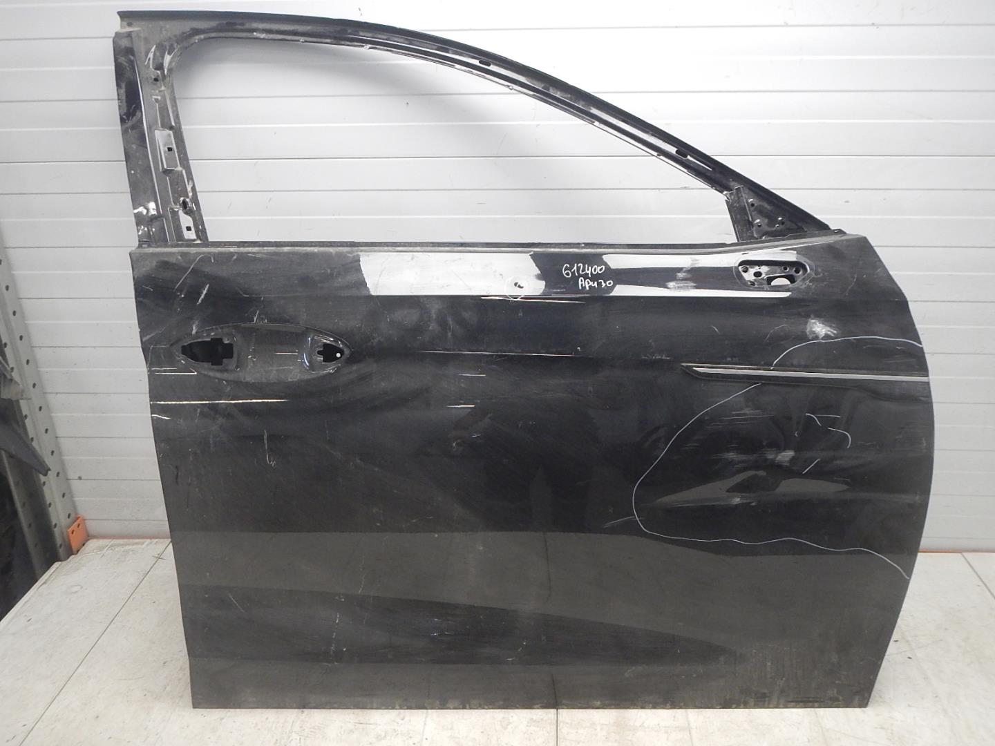 Дверь передняя правая