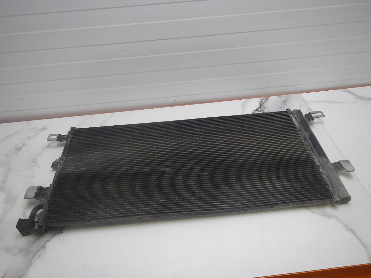 Радиатор кондиционера / конденсер