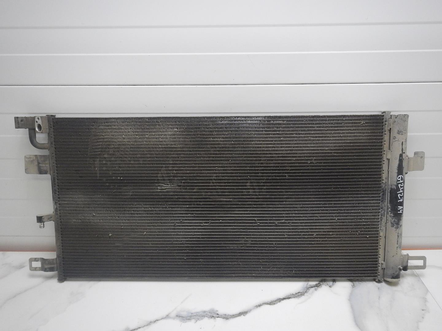 Радиатор кондиционера / конденсер