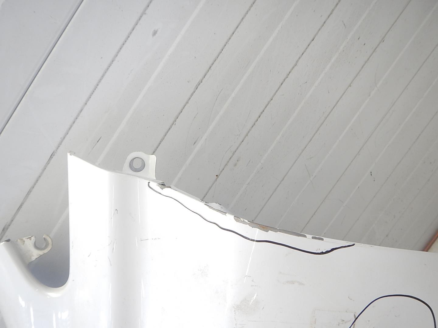 Крыло переднее левое