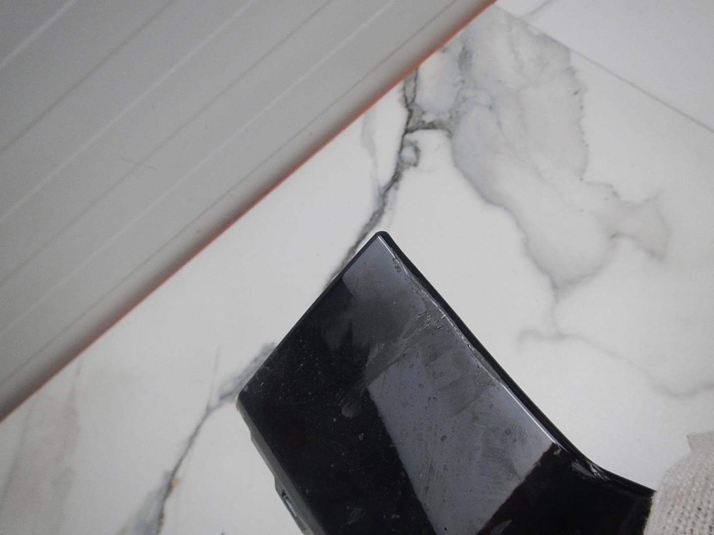 Молдинг переднего бампера левый