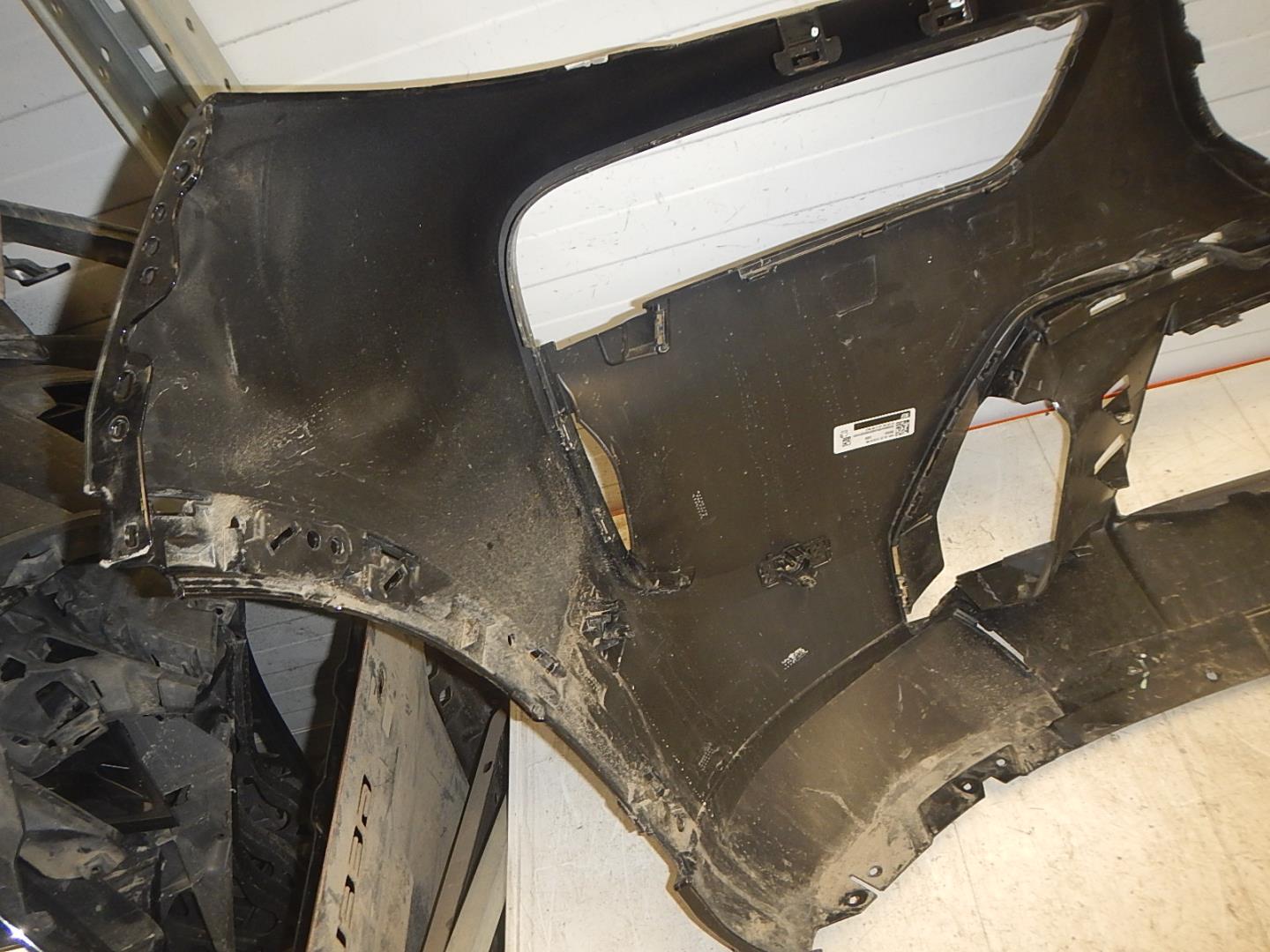 Бампер передний