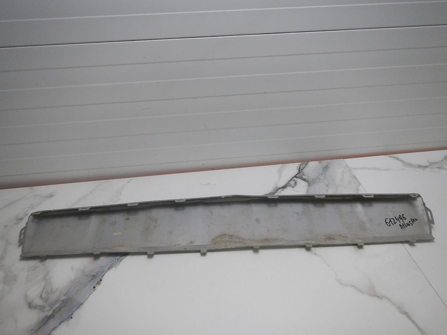 Накладка переднего бампера