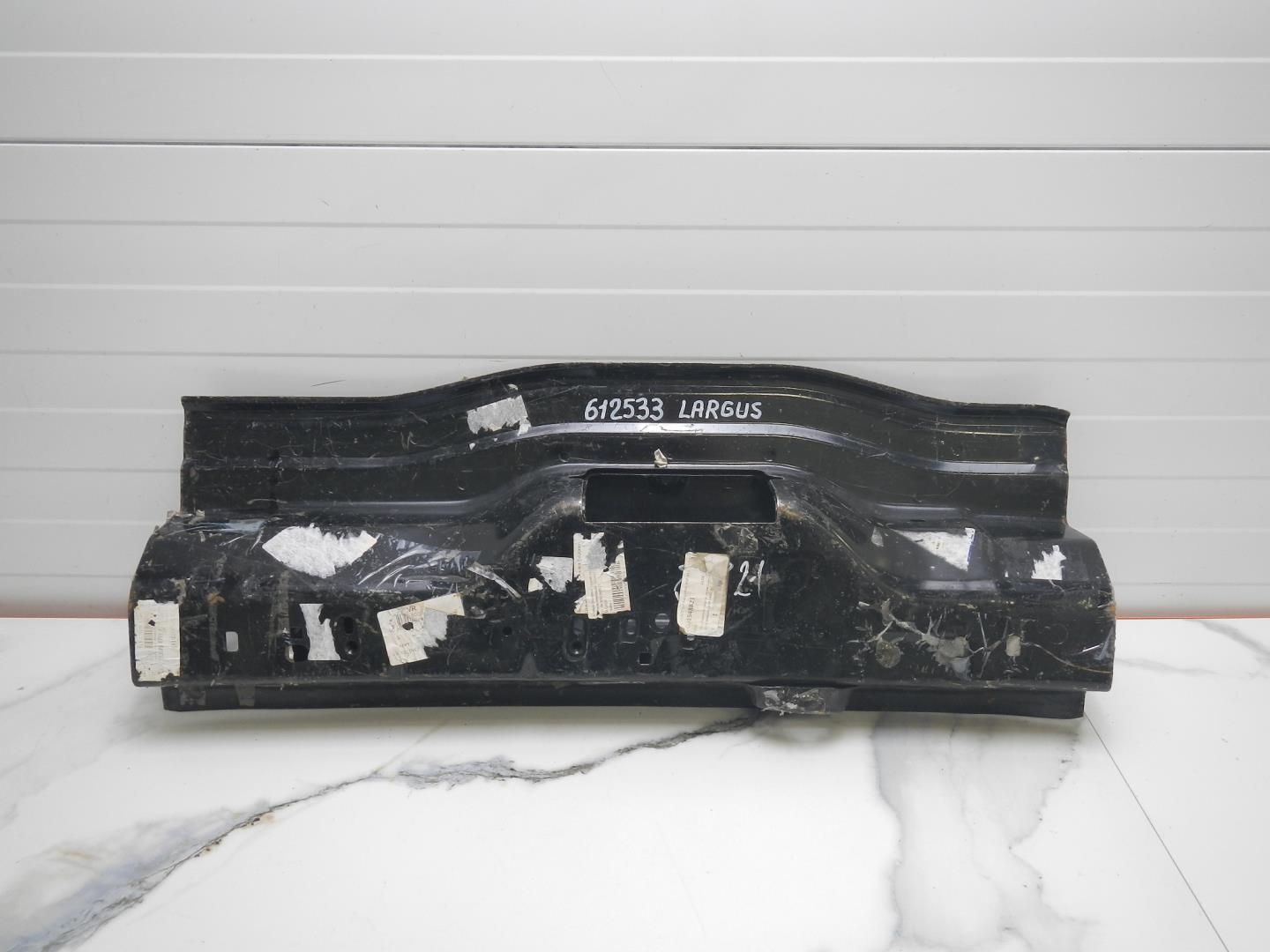 Панель задняя