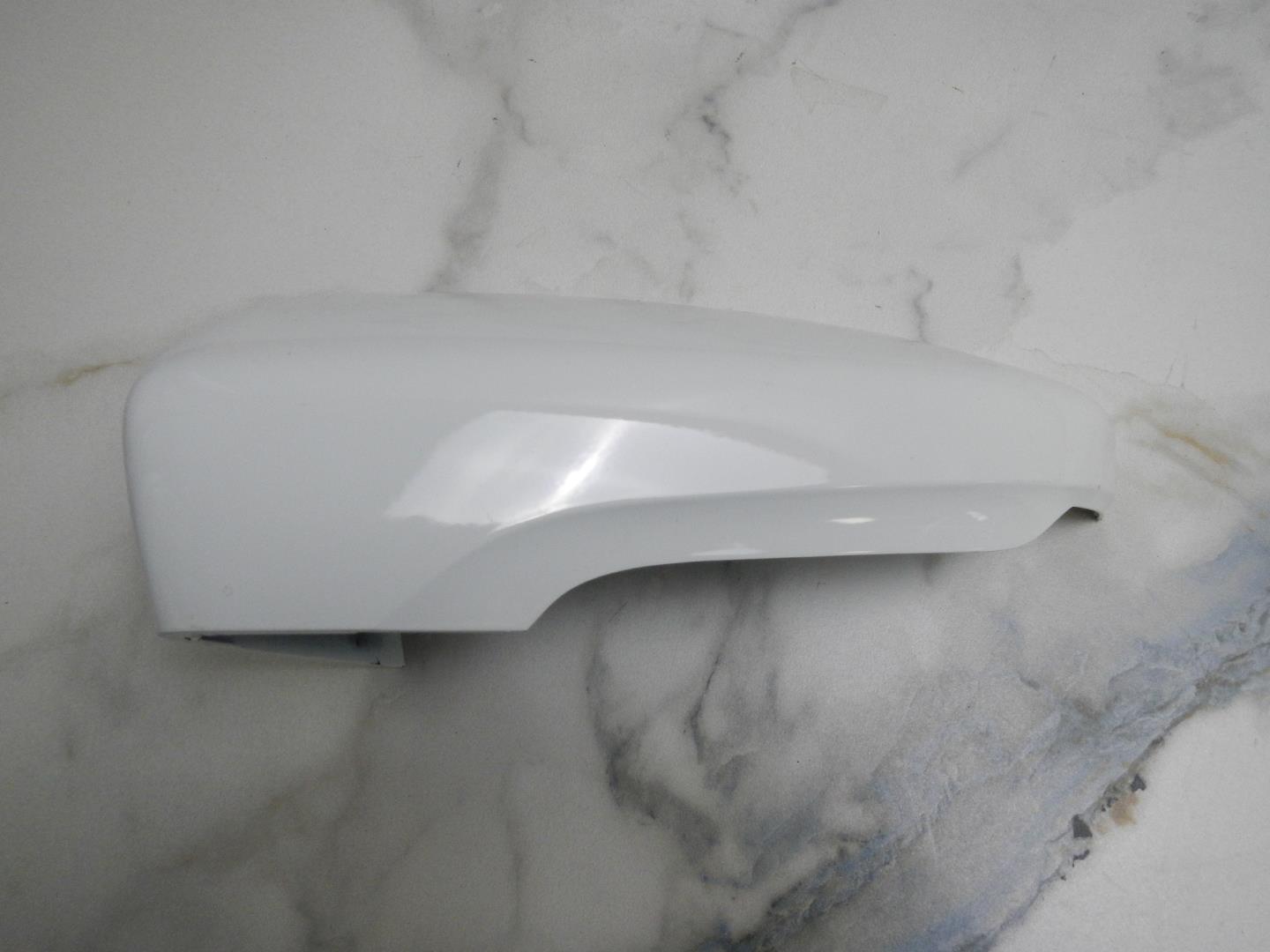 Крышка зеркала внутренняя левая