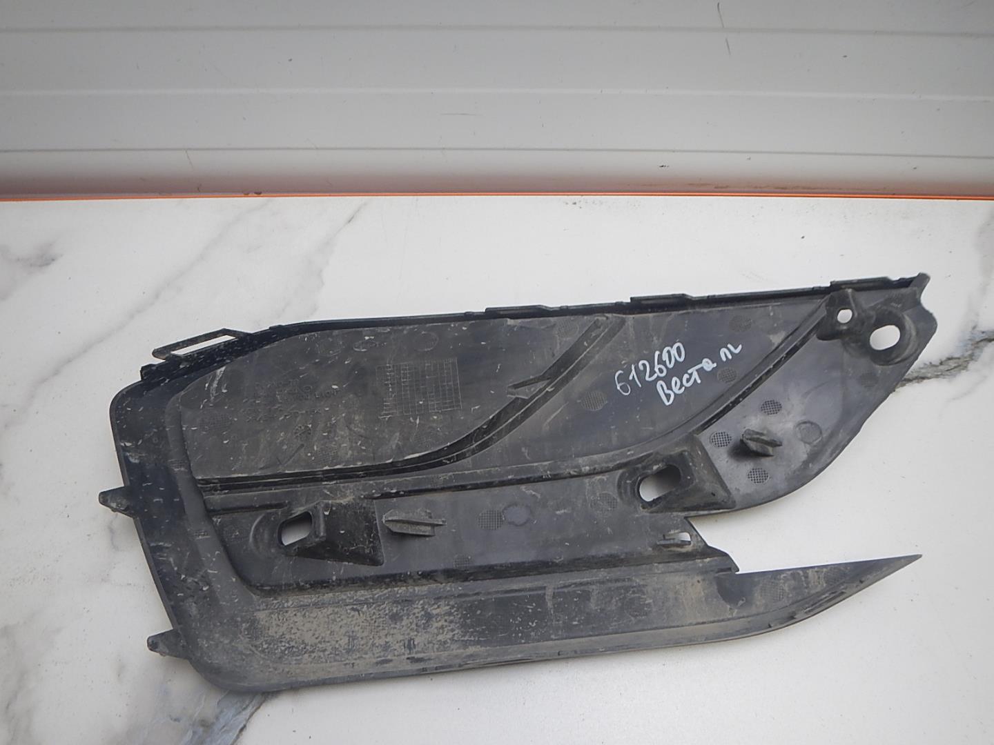 Решетка в бампер левая