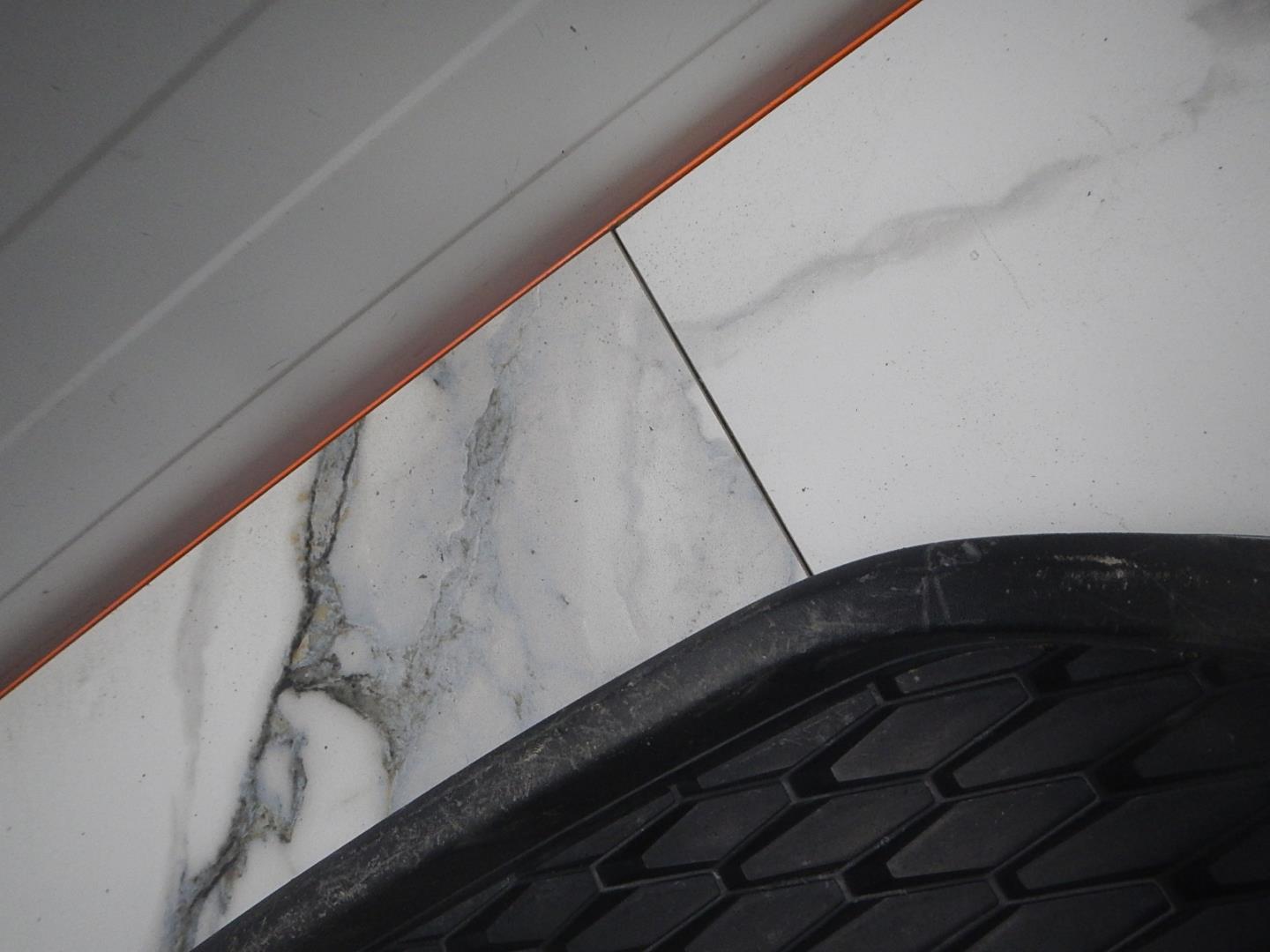 Решетка в бампер левая