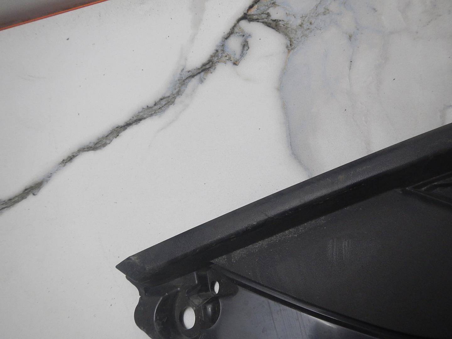 Решетка в бампер левая