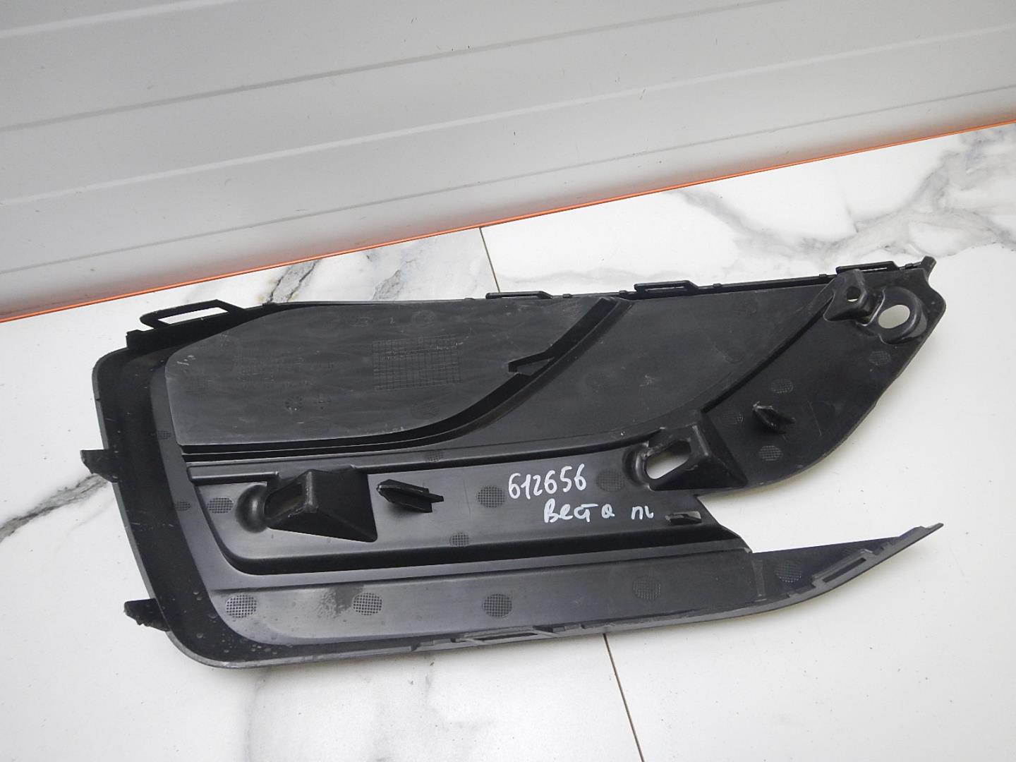 Решетка в бампер левая