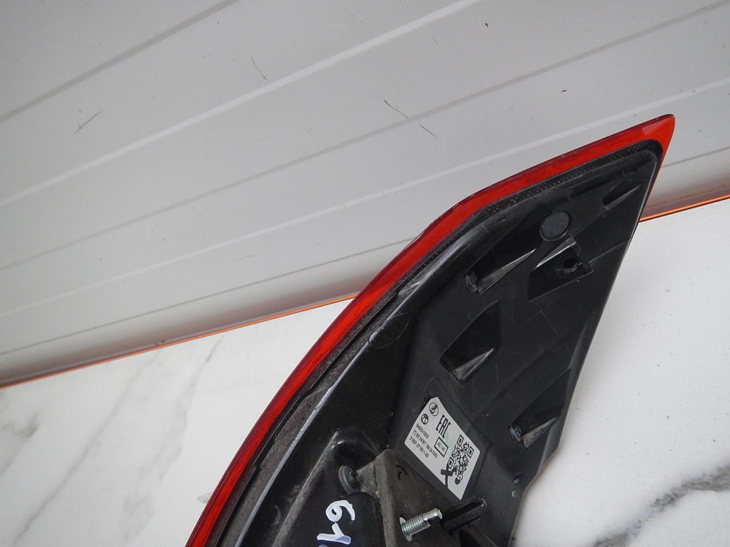 Фонарь задний левый