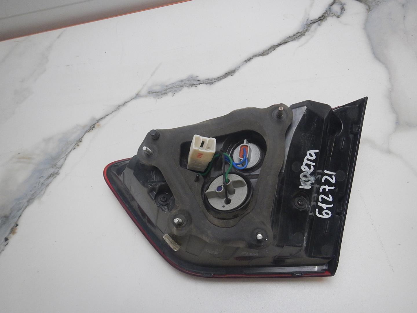 Фонарь задний внутренний левый