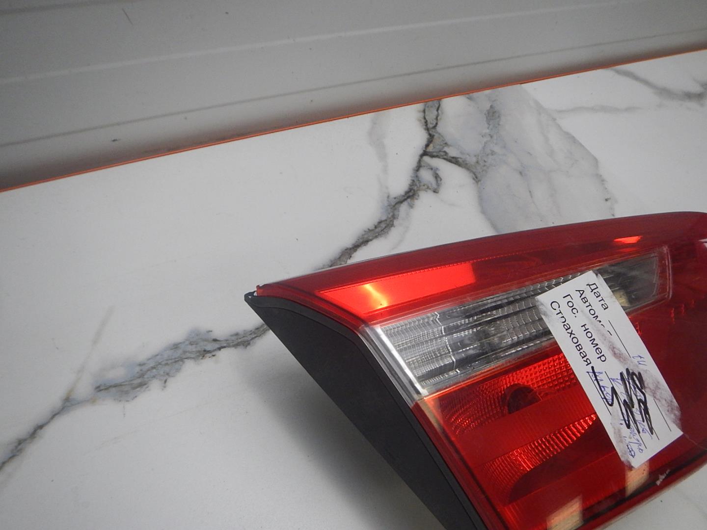 Фонарь задний внутренний левый