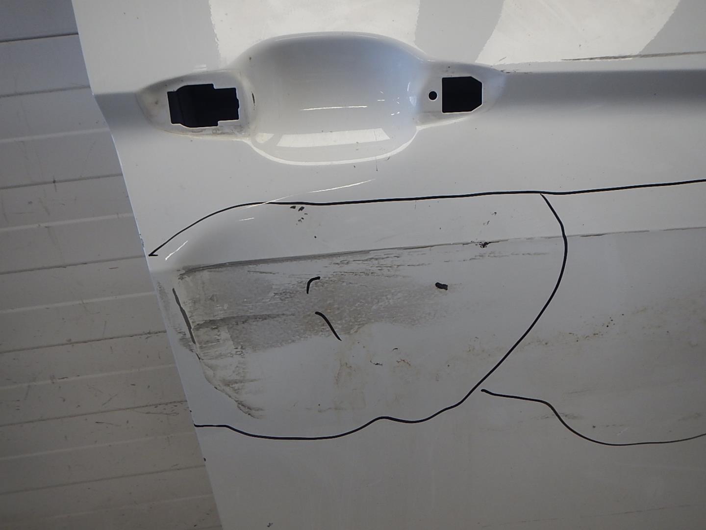 Дверь передняя правая