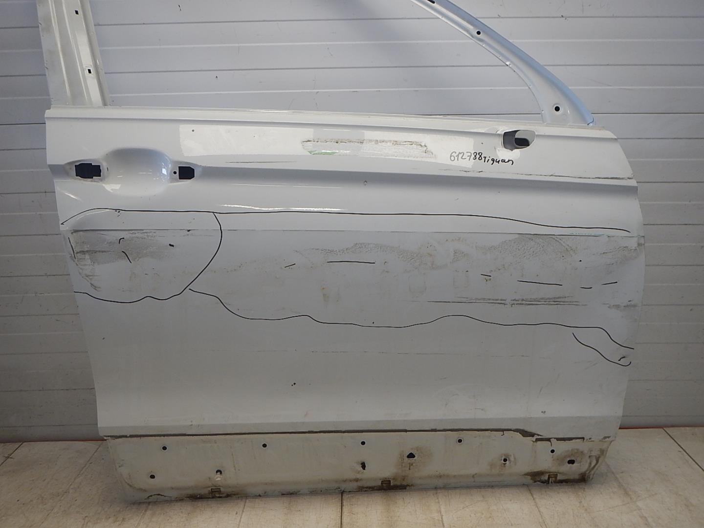 Дверь передняя правая