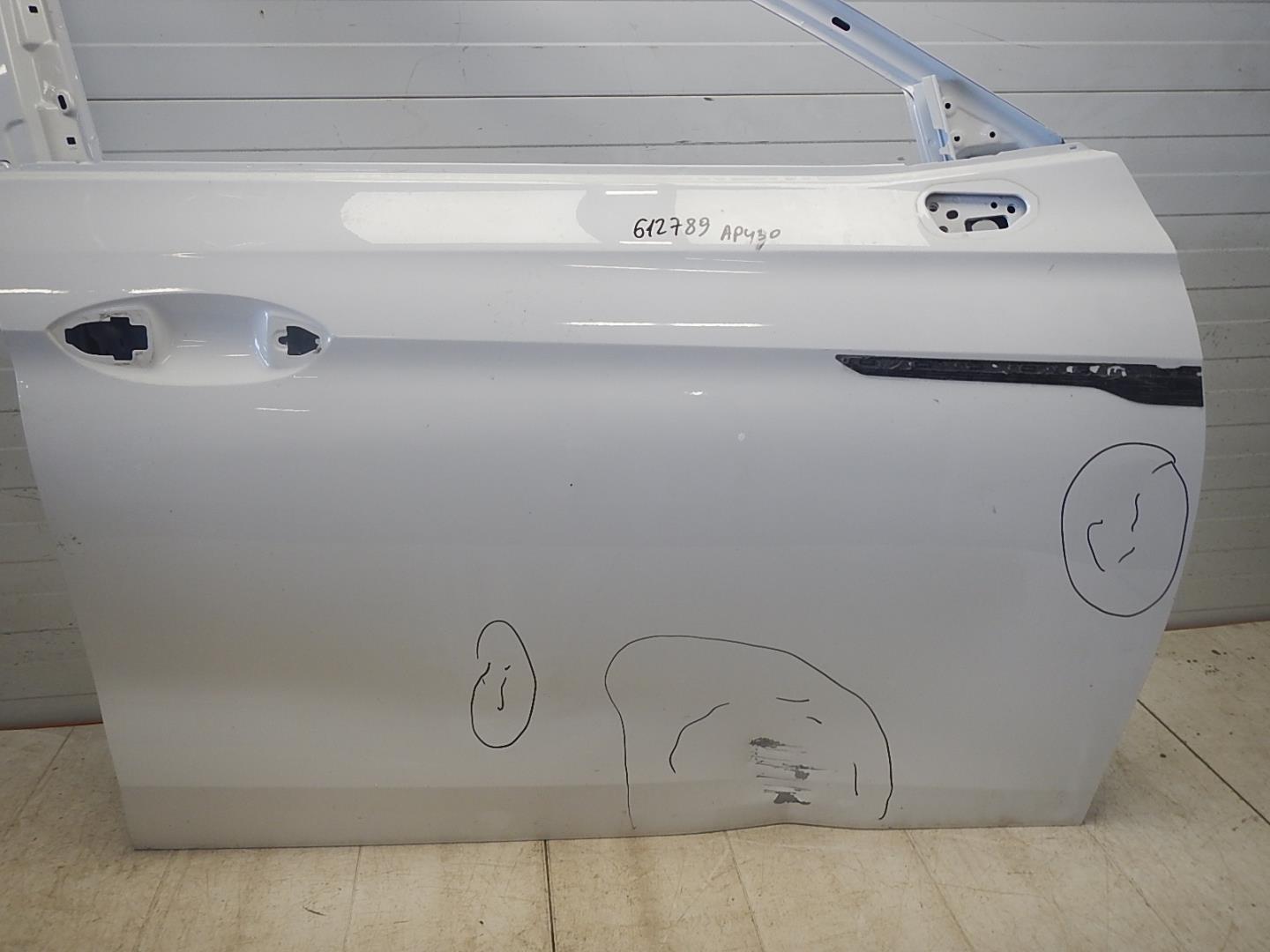 Дверь передняя правая