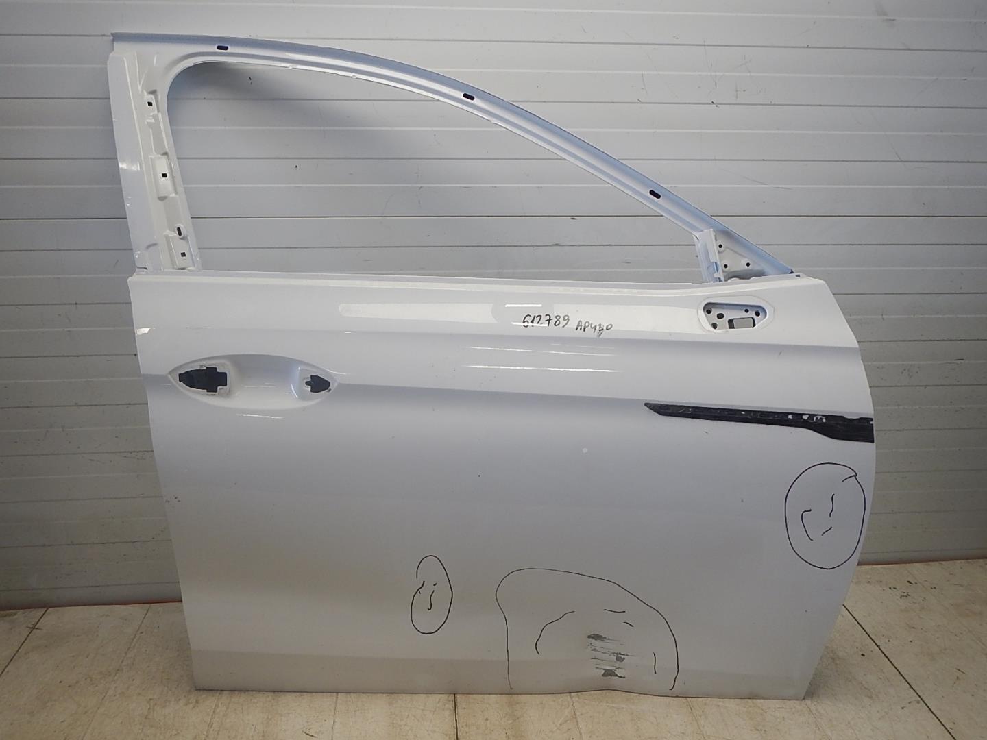 Дверь передняя правая