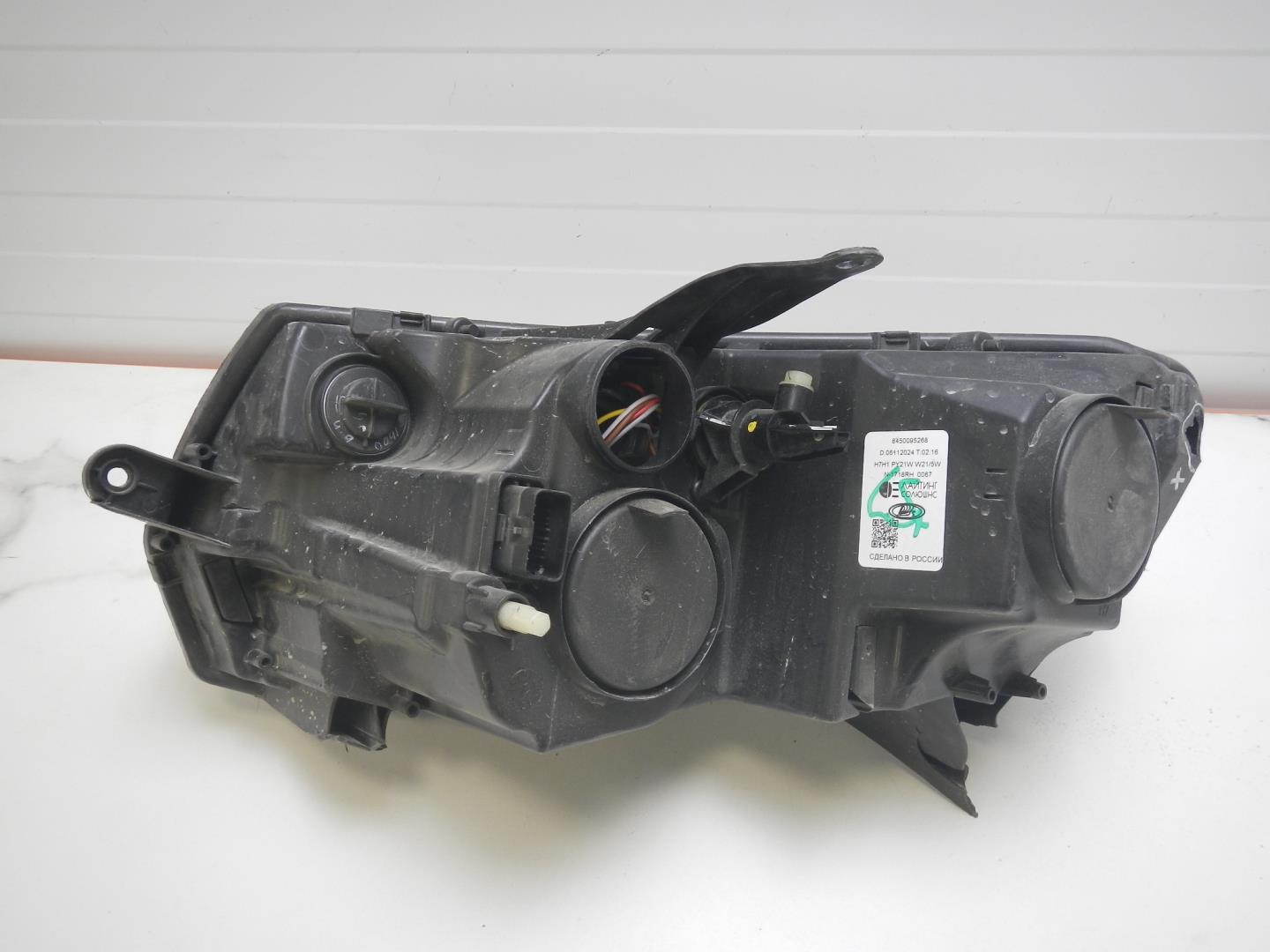 Фара правая