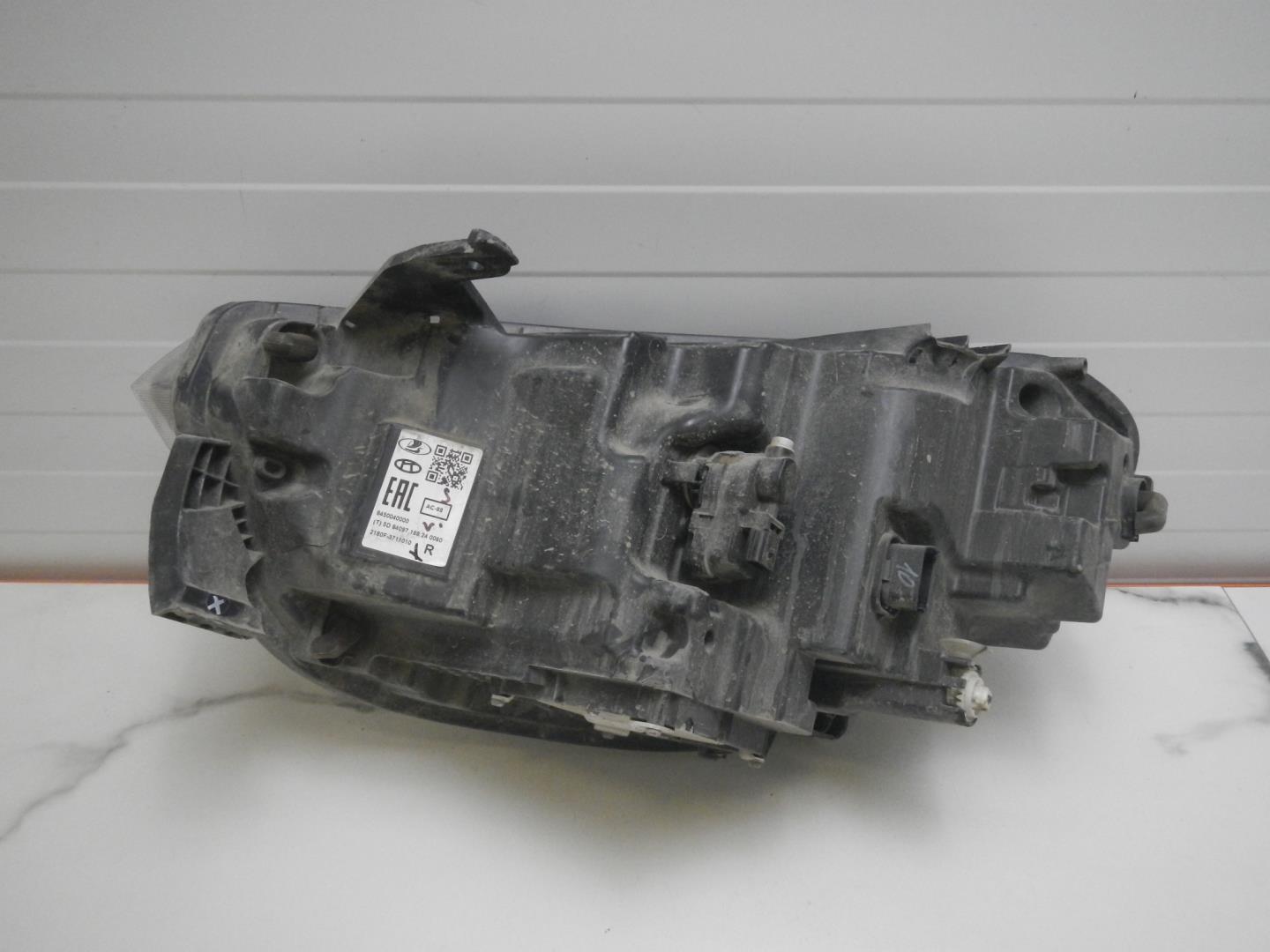 Фара правая