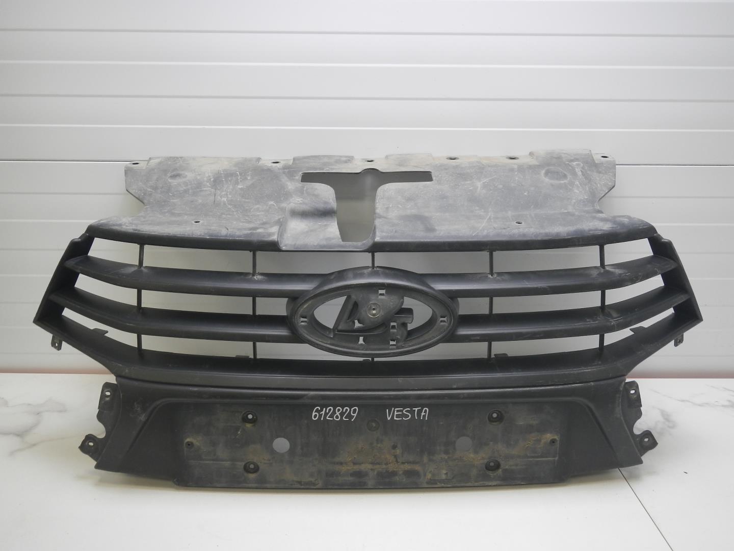 Решетка радиатора