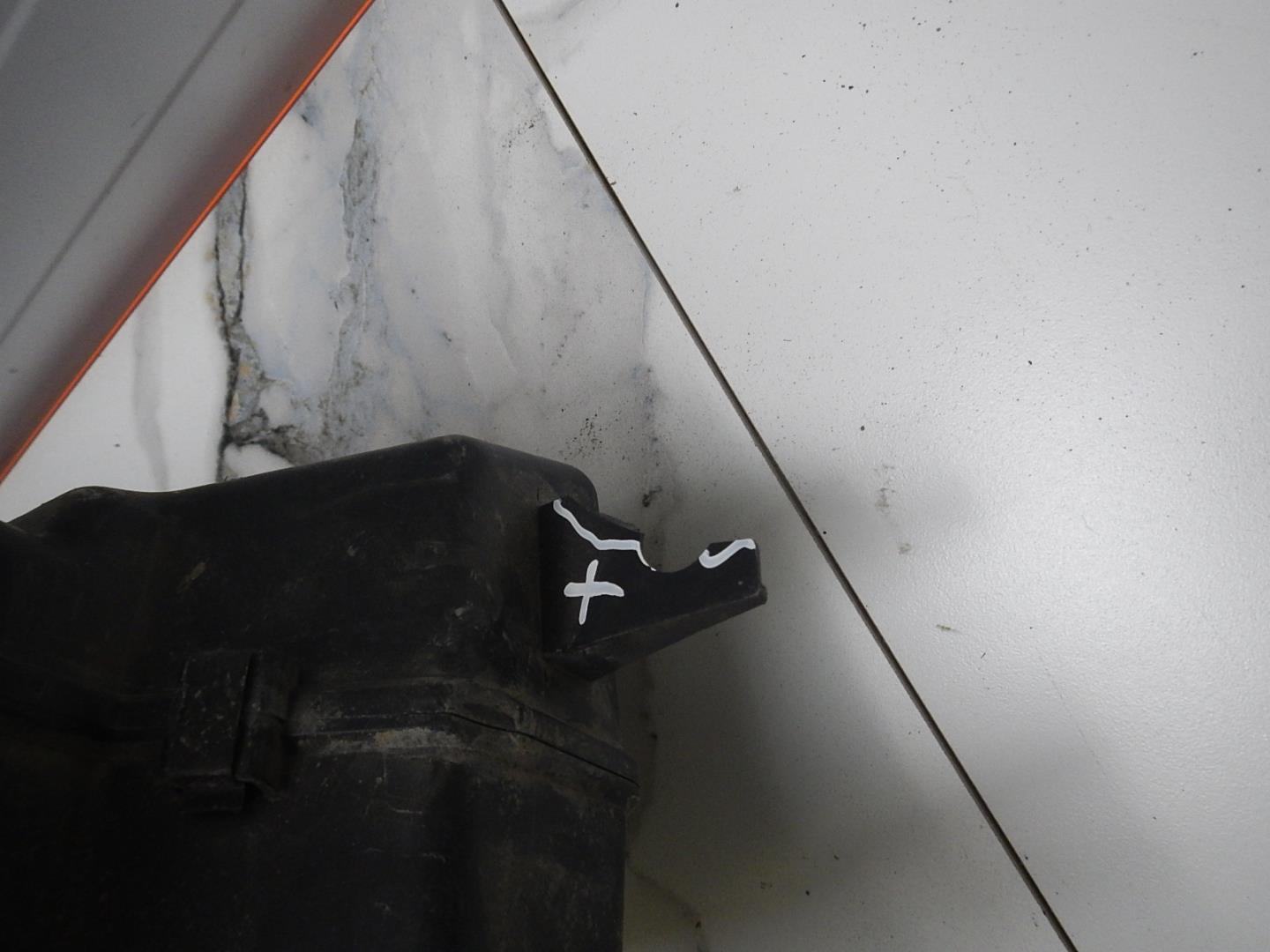 Резонатор воздушного фильтра