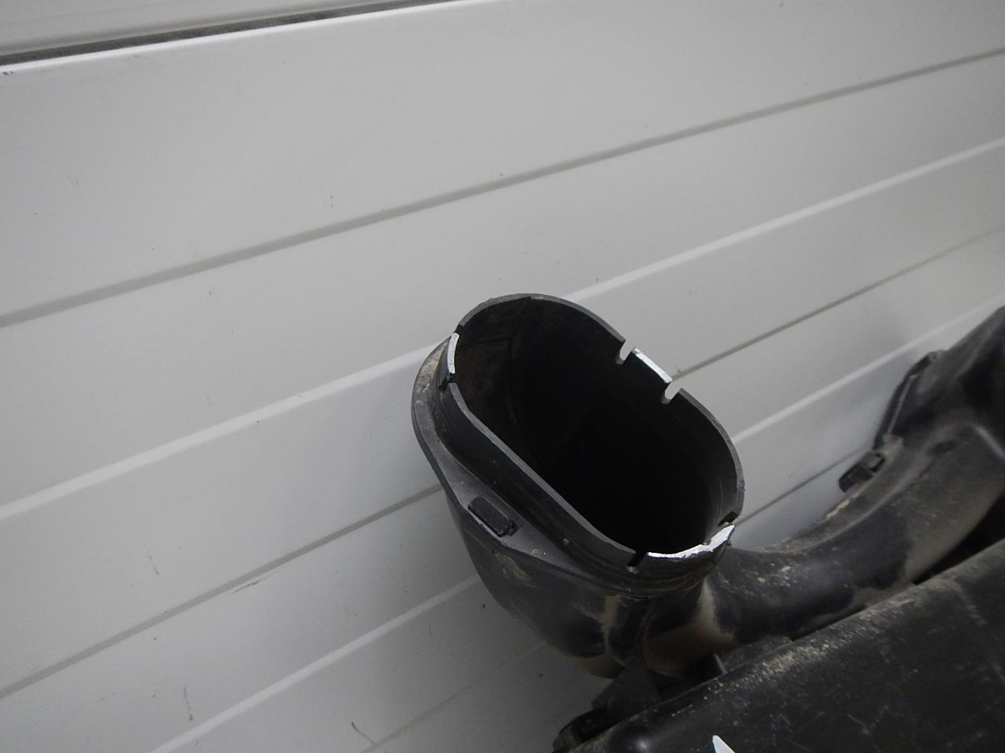 Резонатор воздушного фильтра