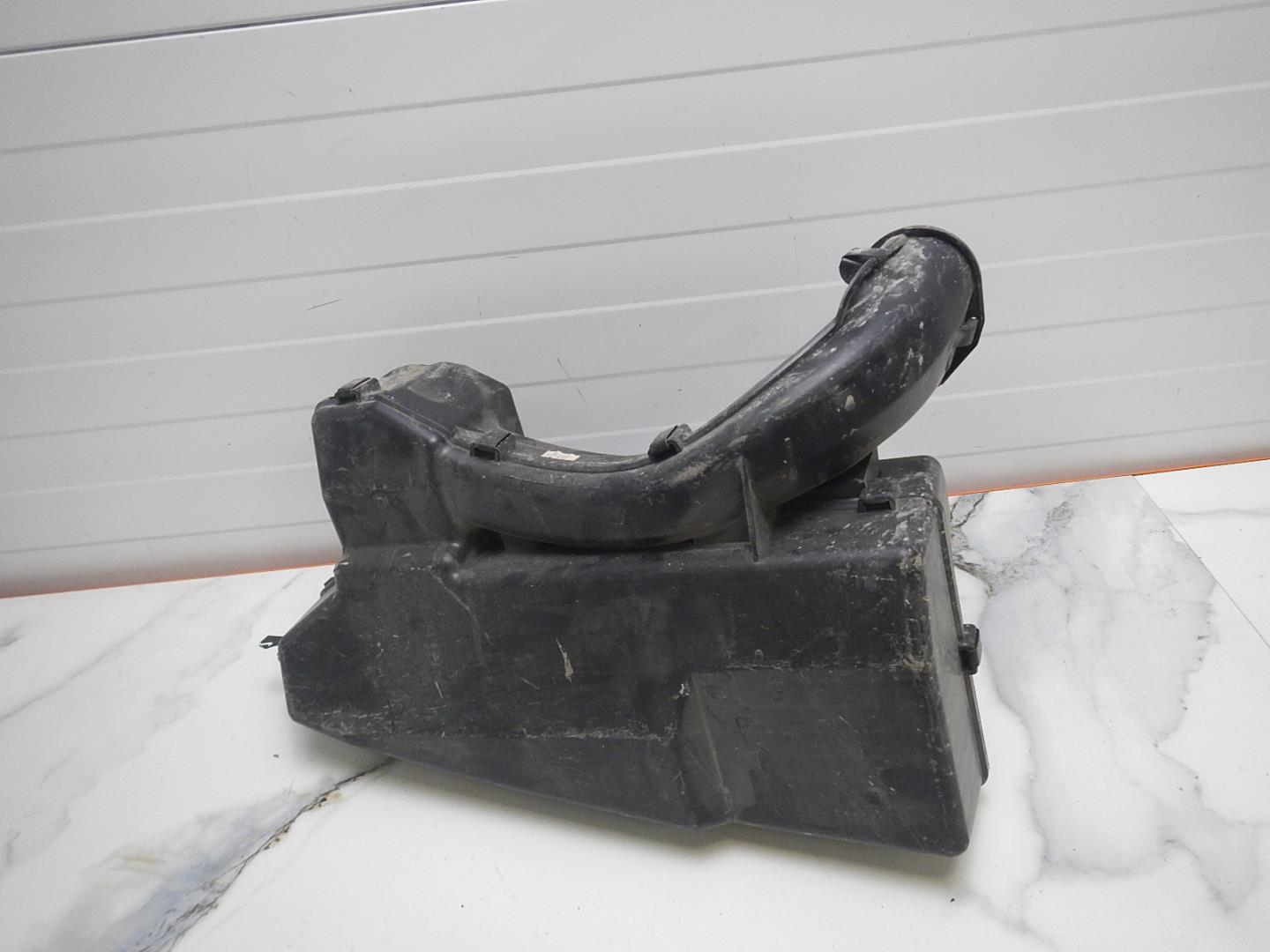 Резонатор воздушного фильтра