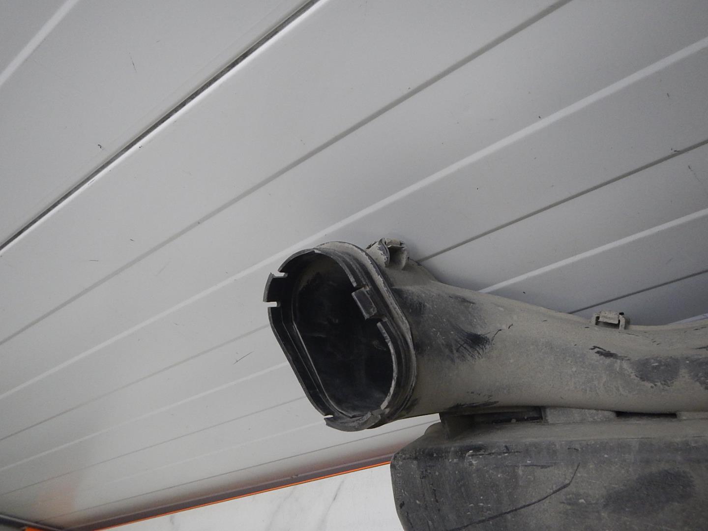 Резонатор воздушного фильтра