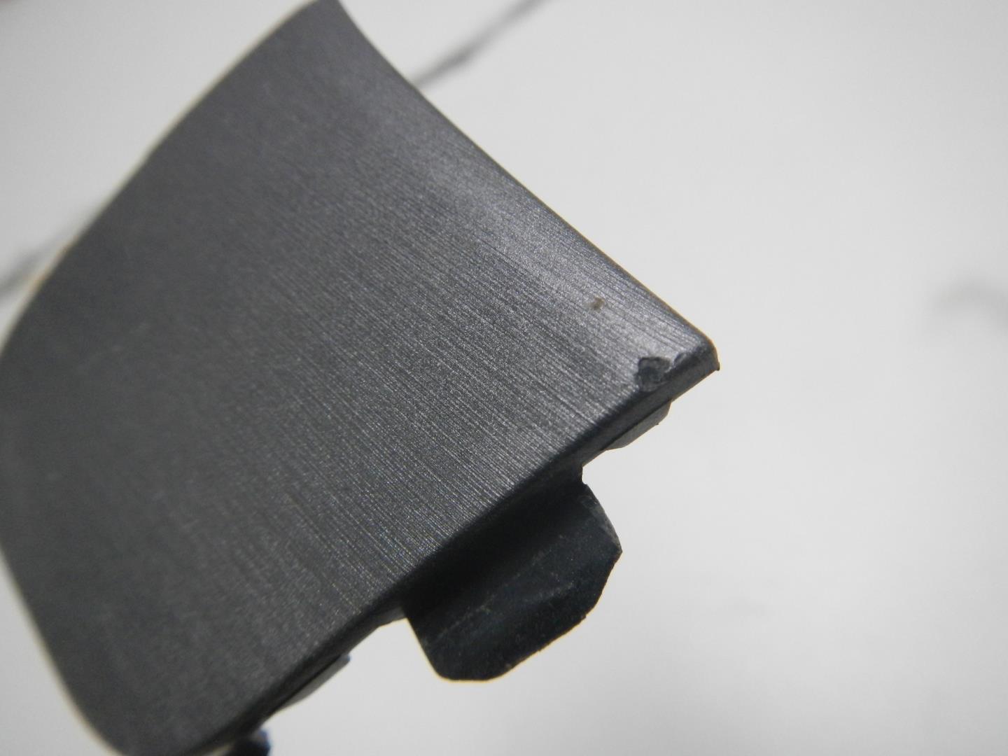 Заглушка буксировочного крюка