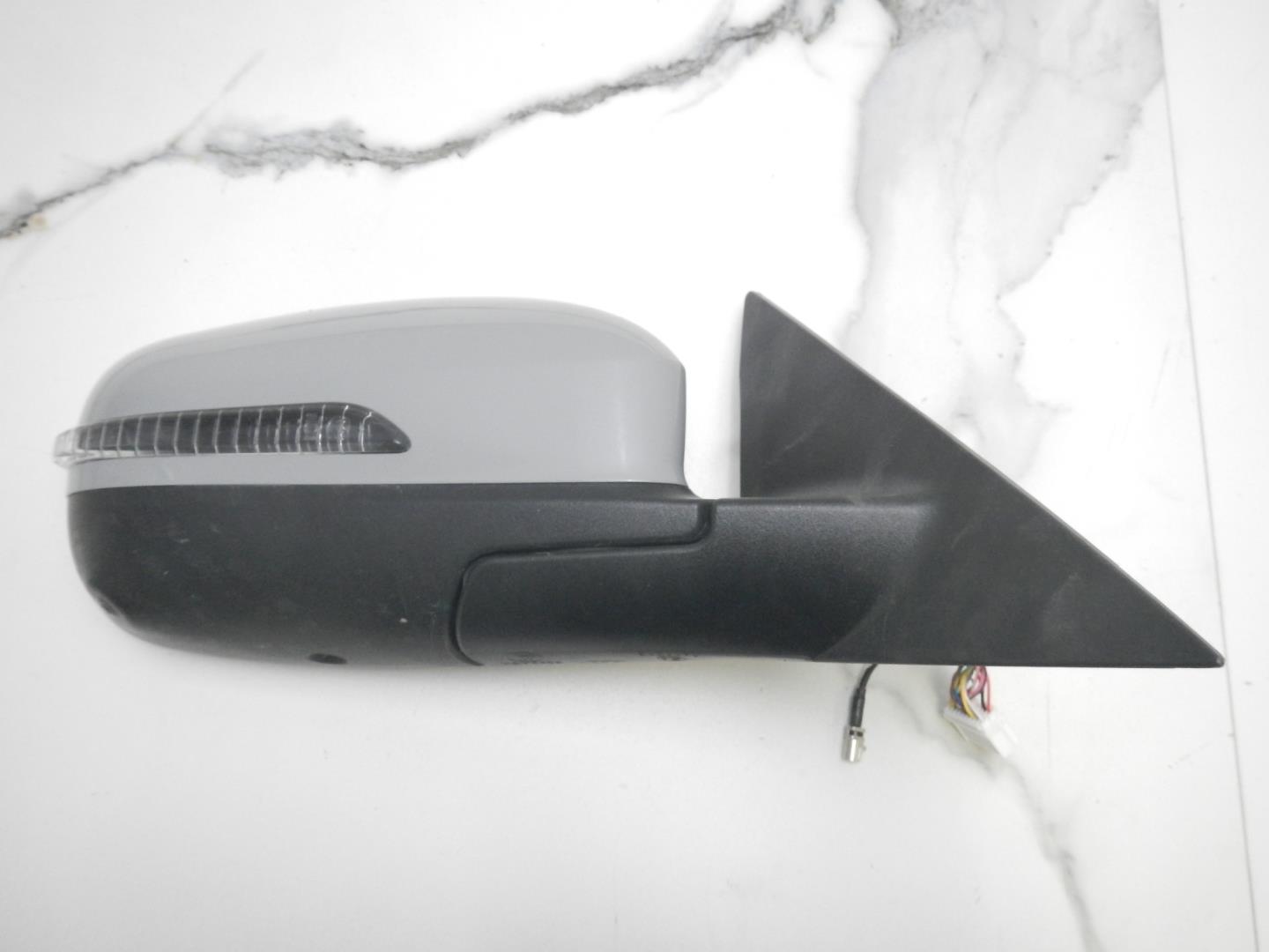 Зеркало правое электрическое