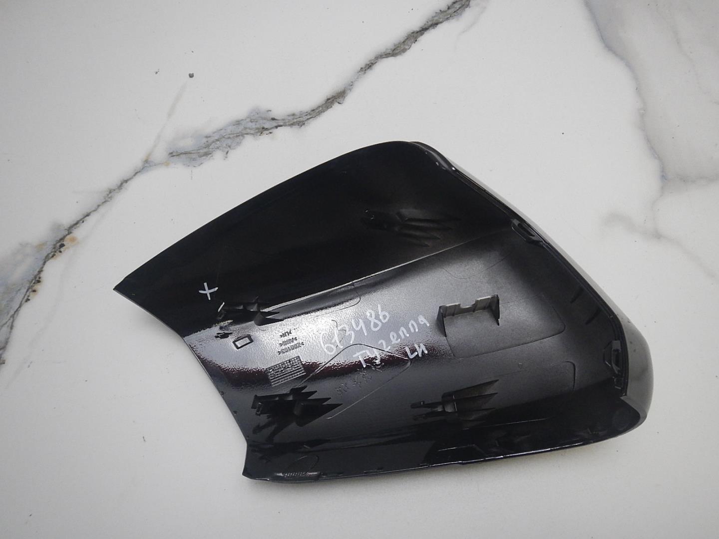 Крышка зеркала внутренняя левая