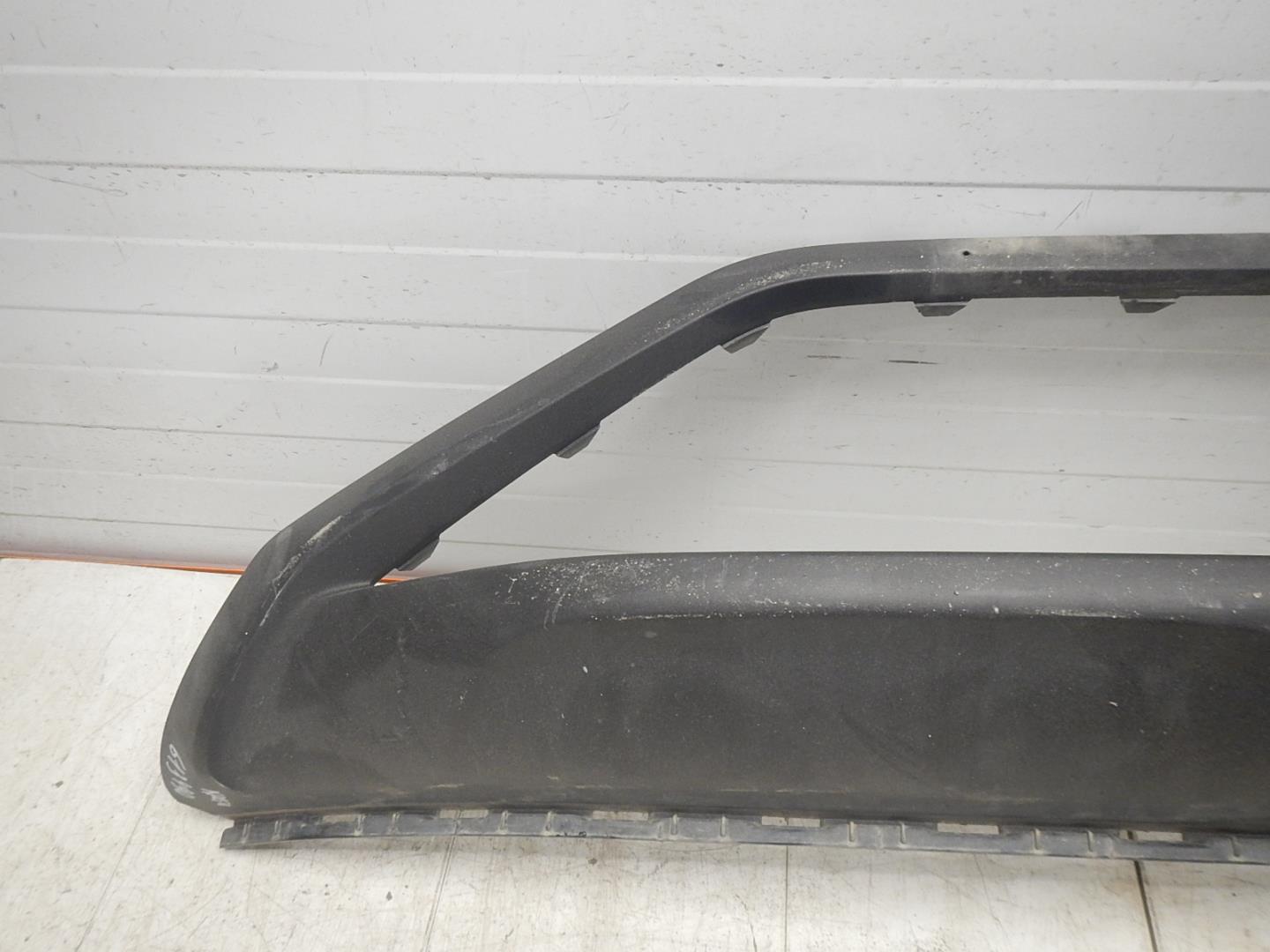 Накладка переднего бампера