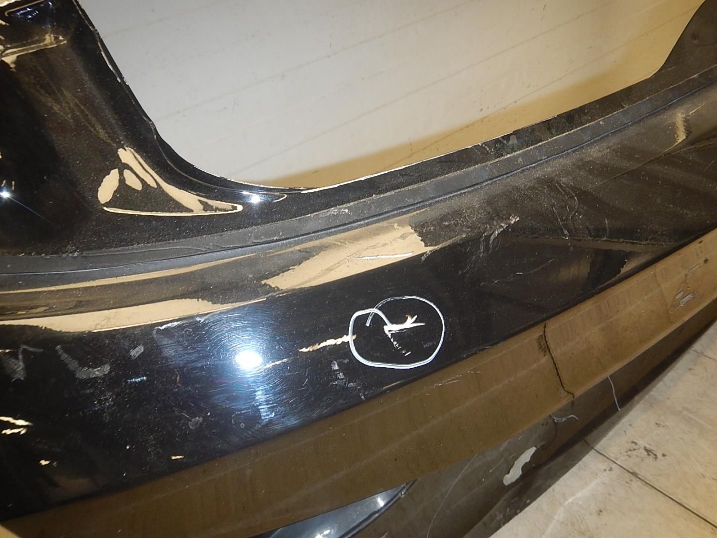 Дверь багажника