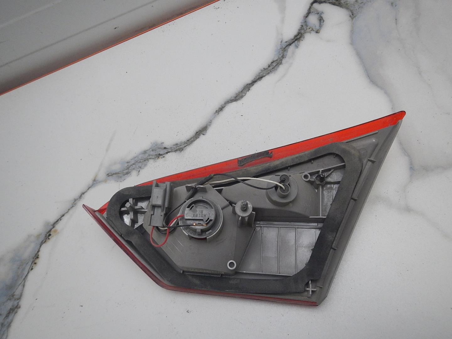 Фонарь задний внутренний левый