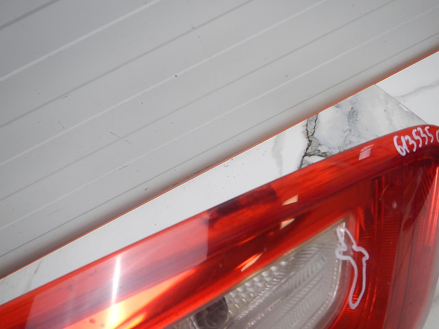 Фонарь задний внутренний левый