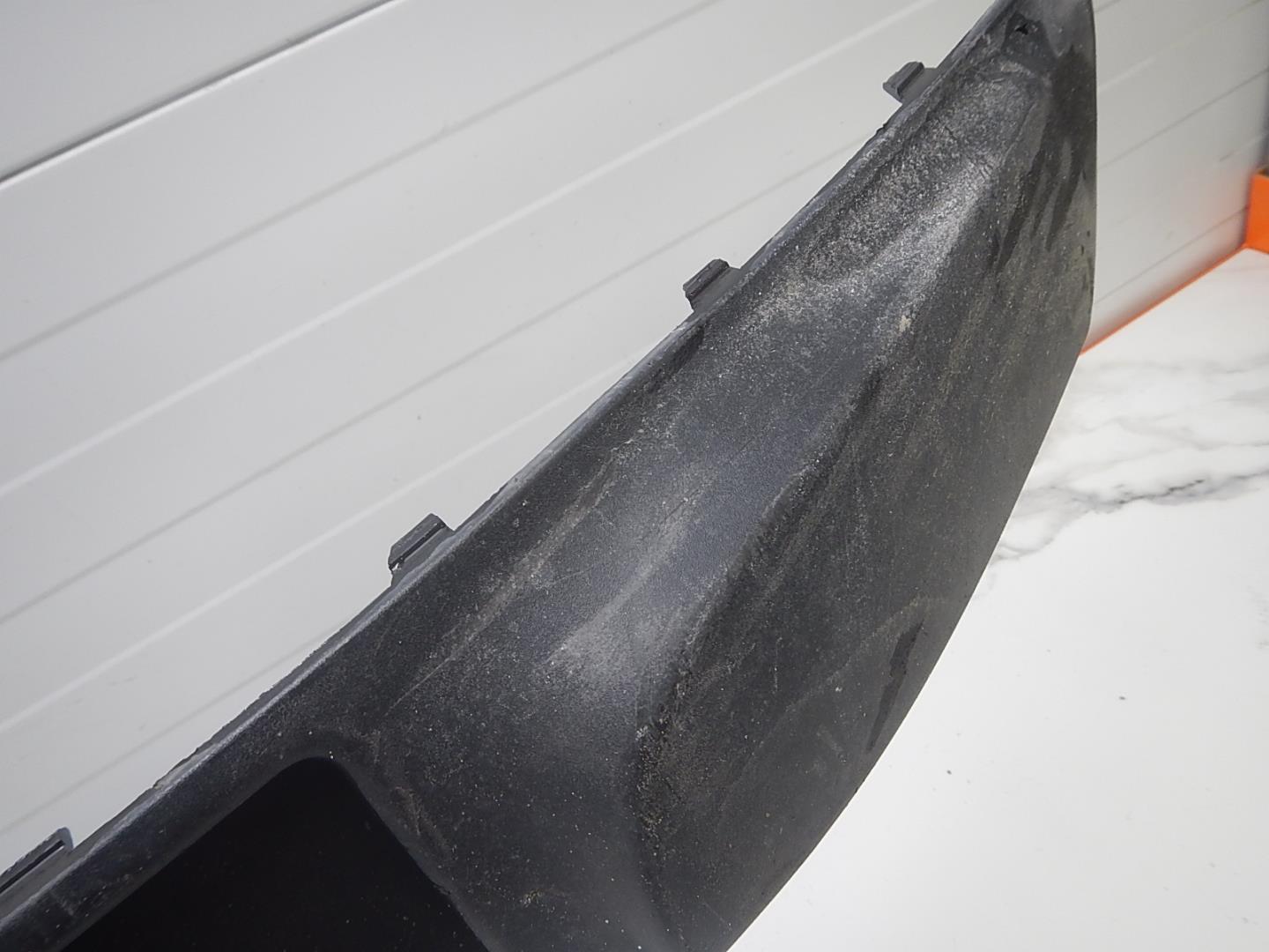 Накладка переднего бампера под номер