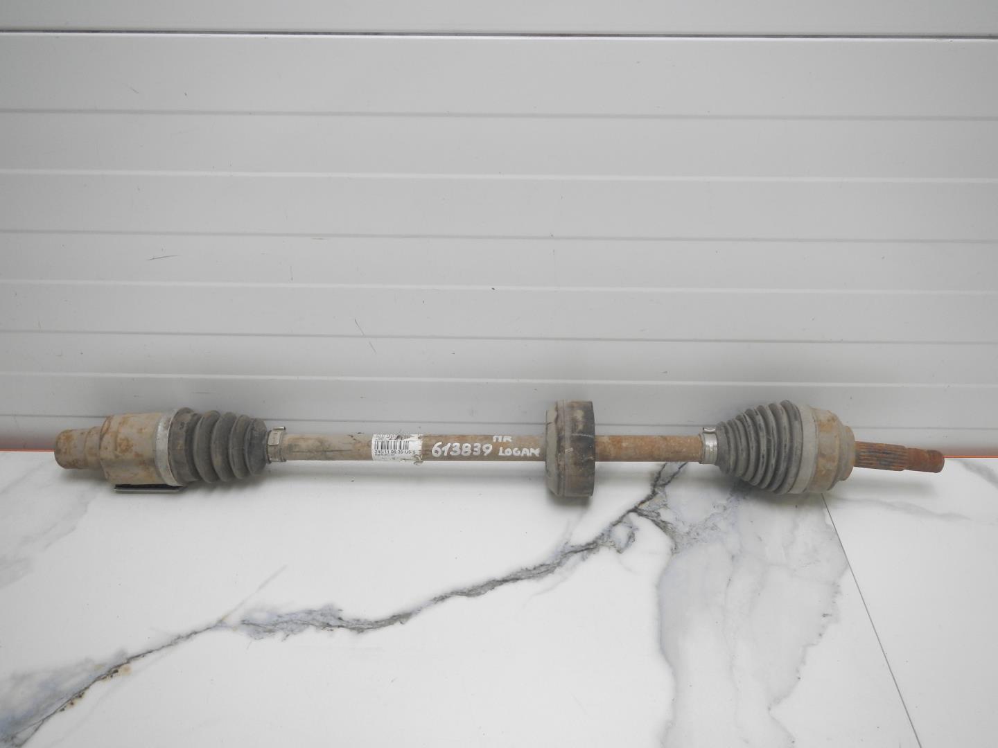 Полуось передняя правая