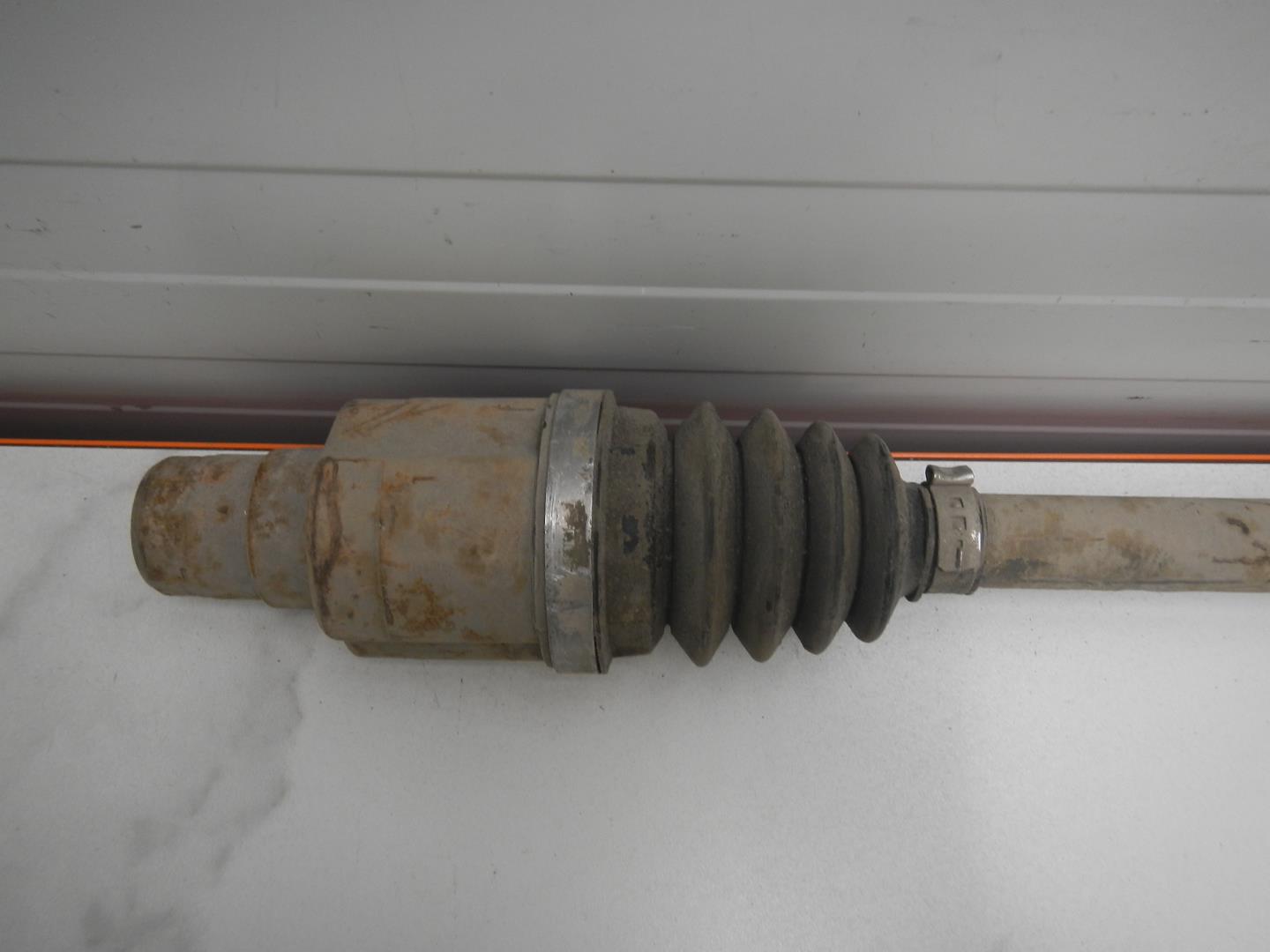 Полуось передняя правая